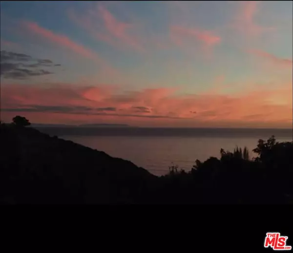 Pacific Palisades (los Angeles), CA 90272,15851 Seabec Circle