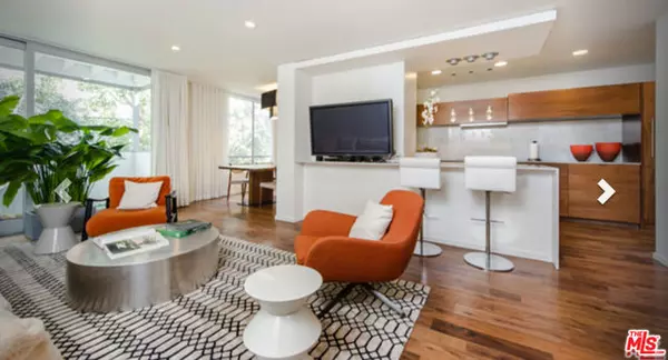 Beverly Hills, CA 90210,406 N Oakhurst Drive #204