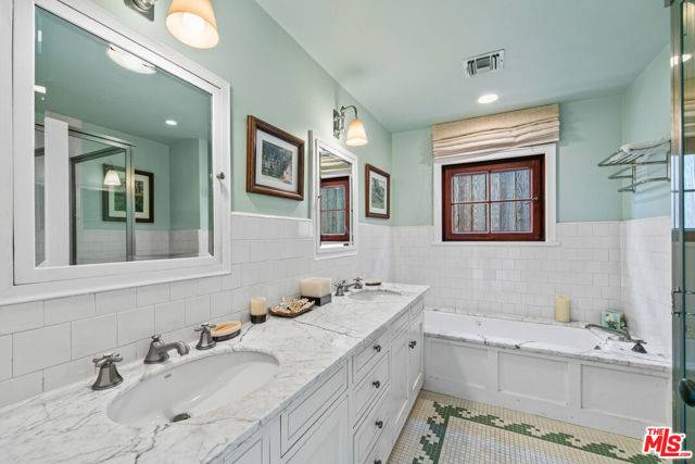 Malibu, CA 90265,24542 Malibu Road