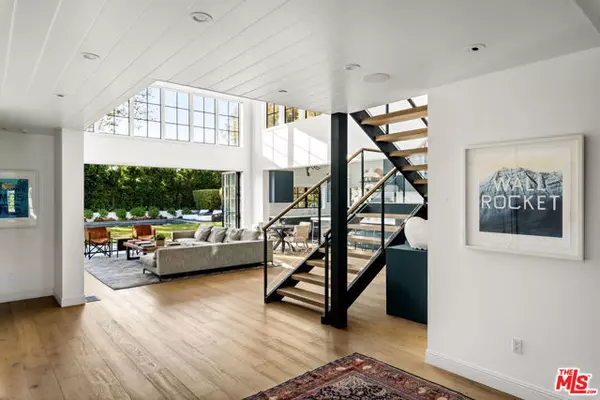Pacific Palisades (los Angeles), CA 90272,1057 Corsica Drive