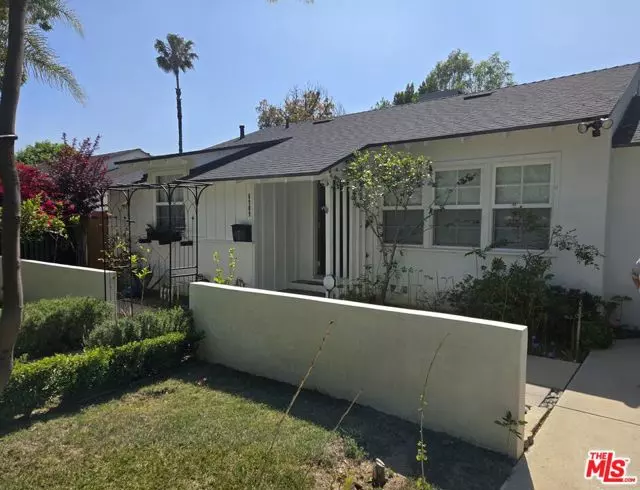 6909 Texhoma Avenue, Van Nuys (los Angeles), CA 91406
