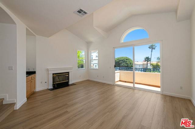 Malibu, CA 90265,6465 Zuma View Place #162