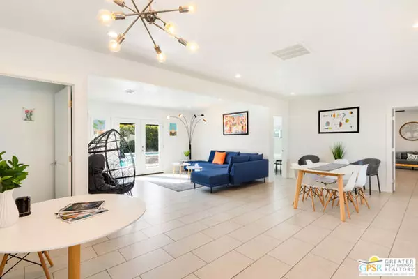 Palm Springs, CA 92264,4373 E Camino Parocela