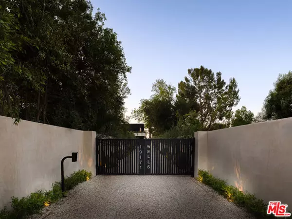 Tarzana (los Angeles), CA 91356,19171 Wells Drive
