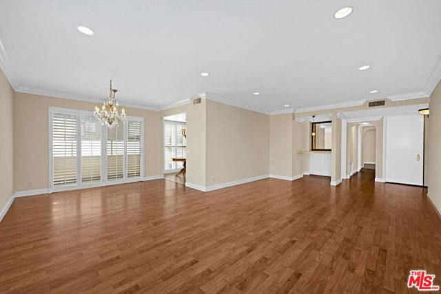 Encino (los Angeles), CA 91316,4949 Genesta Avenue #306