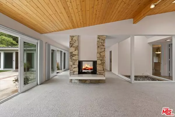 Malibu, CA 90265,30724 Manzano Drive