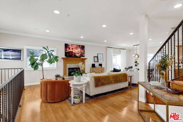 Redondo Beach, CA 90278,2104 Clark Lane #B