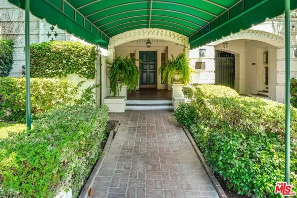 West Hollywood, CA 90046,1416 Havenhurst Drive #2C