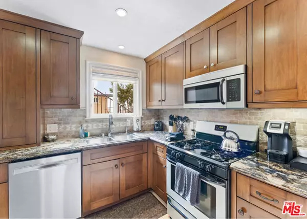 Laguna Beach, CA 92651,729 Ocean Front
