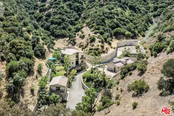 4099 Mandeville Canyon Rd, Brentwood, CA 90049