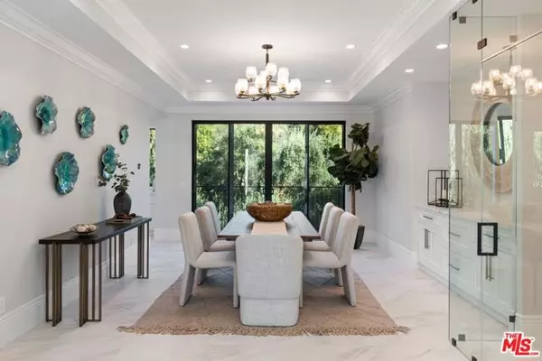 Tarzana (los Angeles), CA 91356,4351 Vanalden Avenue