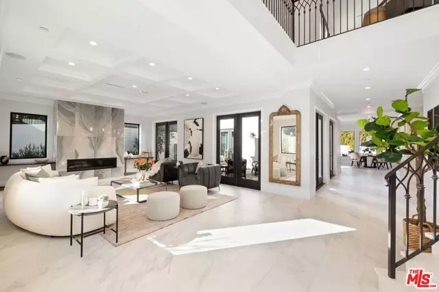 Tarzana (los Angeles), CA 91356,4351 Vanalden Avenue