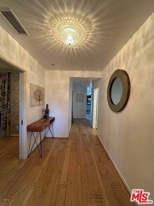 Glendale, CA 91201,2005 Chilton Drive
