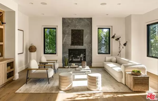 Encino (los Angeles), CA 91316,17341 W Amina Pl