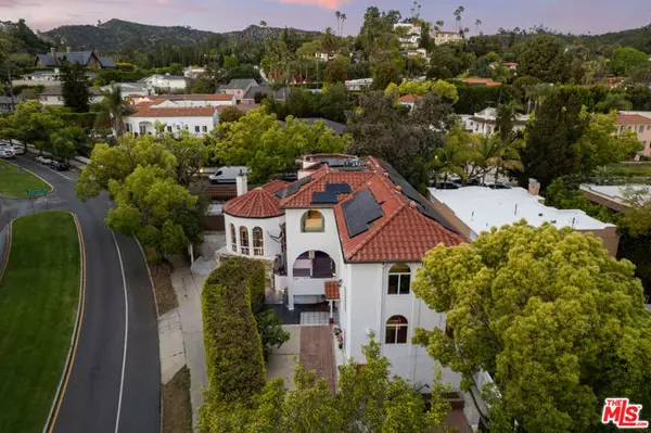 2240 Hillhurst Avenue, Los Angeles, CA 90027