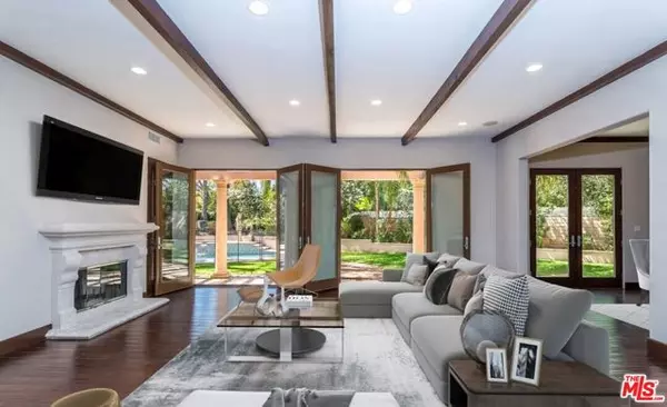 Encino (los Angeles), CA 91316,5427 Genesta Avenue