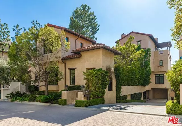 Los Angeles, CA 90067,10210 Century Woods Drive