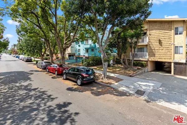 Los Angeles, CA 90034,3329 Keystone Avenue