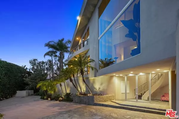 Malibu, CA 90265,28177 Rey De Copas Lane