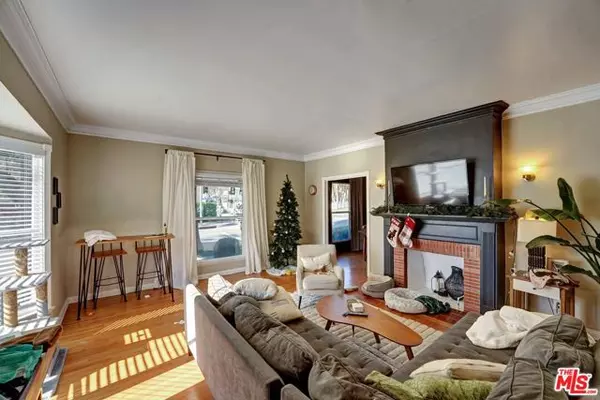 Los Angeles, CA 90027,1852 N Edgemont Street