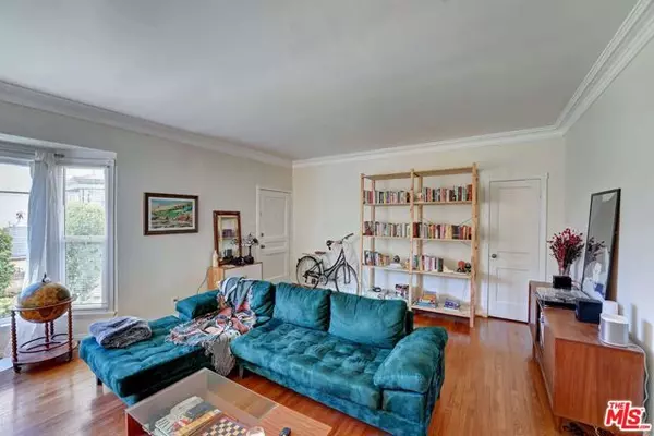 Los Angeles, CA 90027,1852 N Edgemont Street