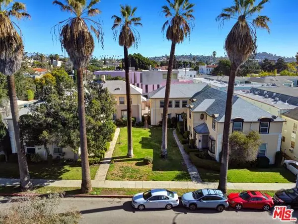 1852 N Edgemont Street, Los Angeles, CA 90027