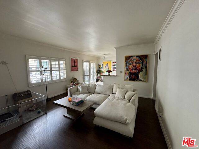 Inglewood, CA 90302,563 E Hazel Street #6