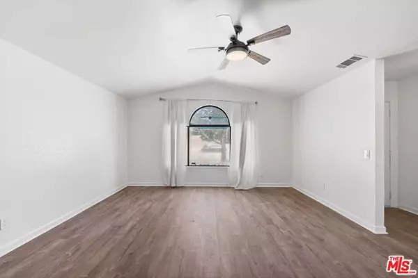 Rosamond, CA 93560,2309 Thistle Street