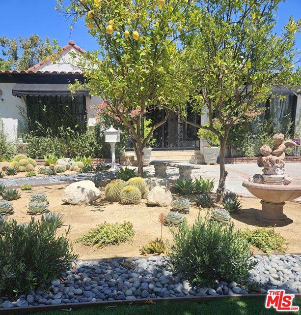 424 N Arden Boulevard, Los Angeles, CA 90004