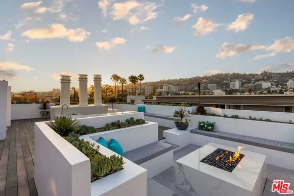 West Hollywood, CA 90069,851 N Kings Road #PH301