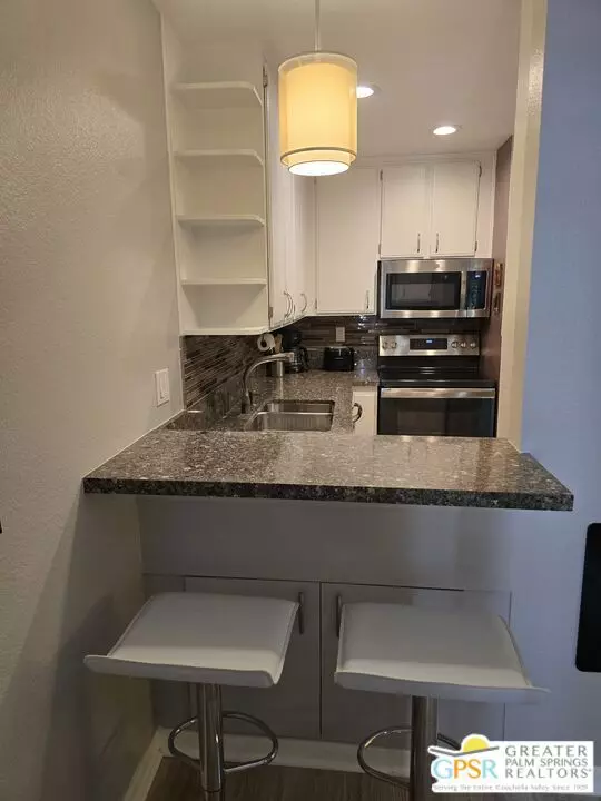 Palm Springs, CA 92262,471 S Calle El Segundo #C3