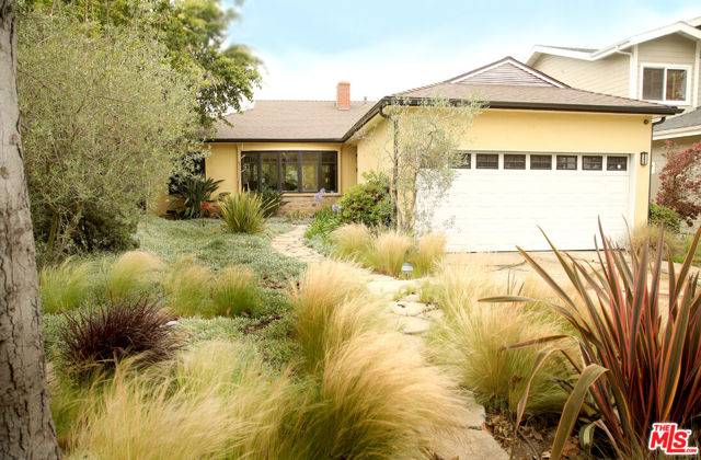 Los Angeles, CA 90045,7482 Denrock Avenue