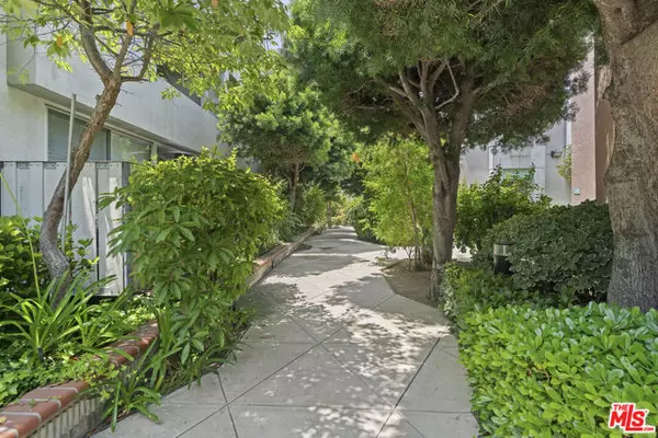 Encino (los Angeles), CA 91316,5301 Balboa Boulevard #K4