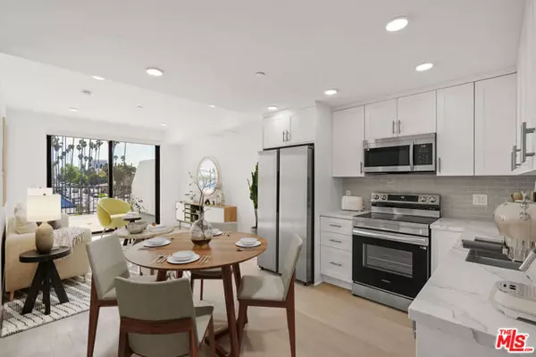 Los Angeles, CA 90004,3977 Beverly Boulevard #316