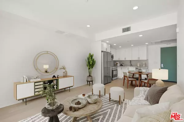 3977 Beverly Boulevard #316, Los Angeles, CA 90004