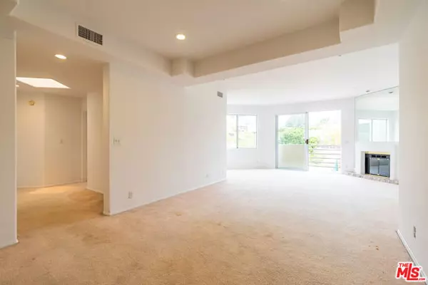 Los Angeles, CA 90066,3460 S Centinela Avenue #505