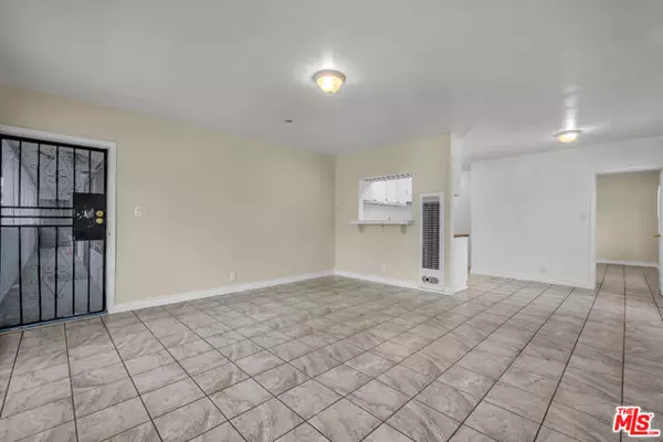 Inglewood, CA 90301,522 E Kelso Street #13