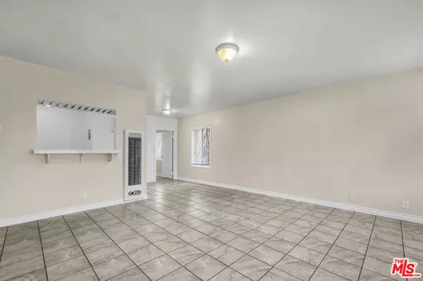 Inglewood, CA 90301,522 E Kelso Street #13