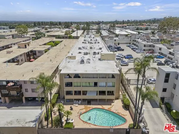 Encino (los Angeles), CA 91316,5339 Newcastle Avenue #205