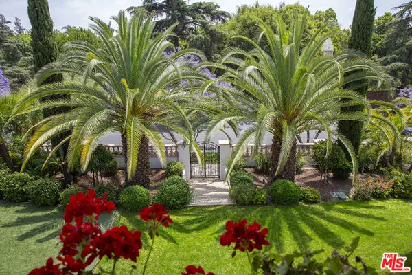 Los Angeles, CA 90005,107 Fremont Place