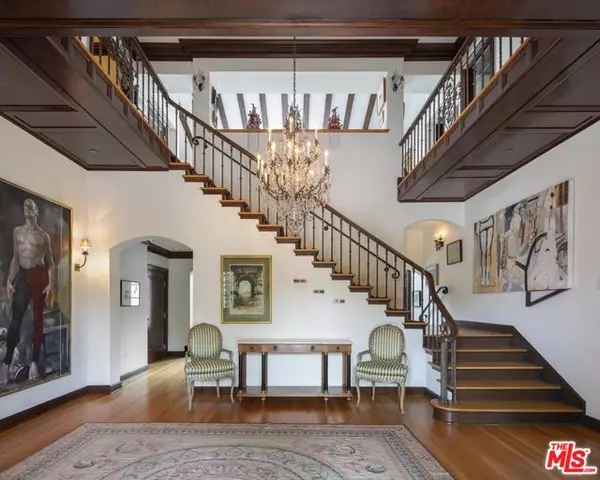 Los Angeles, CA 90005,107 Fremont Place