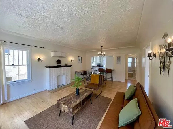 Santa Monica, CA 90403,839 5th Street #B