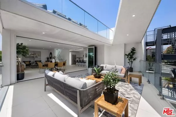 621 N Kings Road #3, West Hollywood, CA 90048