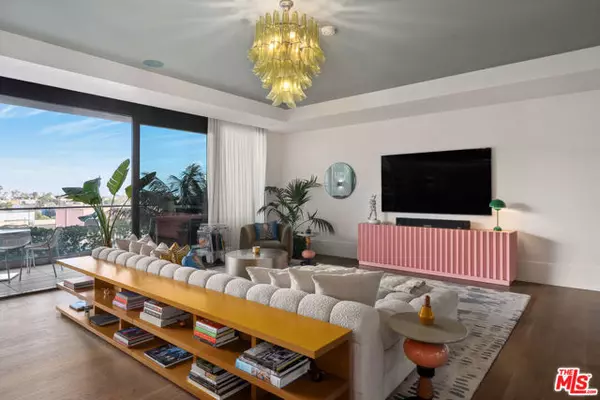 West Hollywood, CA 90069,8420 W Sunset Boulevard #504