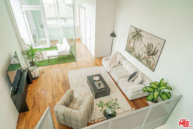 West Hollywood, CA 90046,1140 N Formosa Avenue #1
