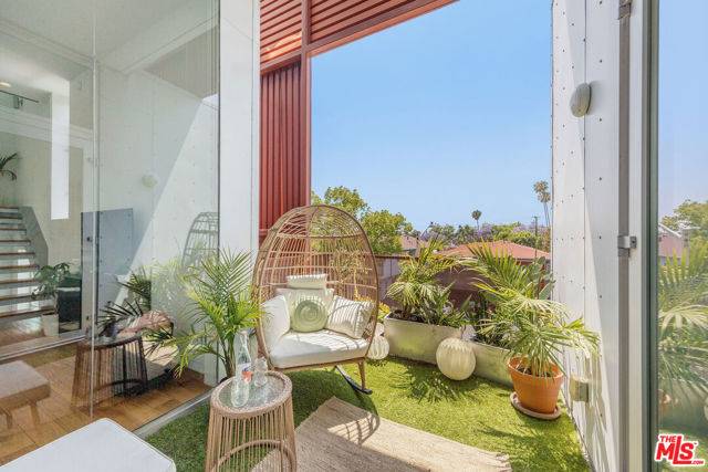 West Hollywood, CA 90046,1140 N Formosa Avenue #1