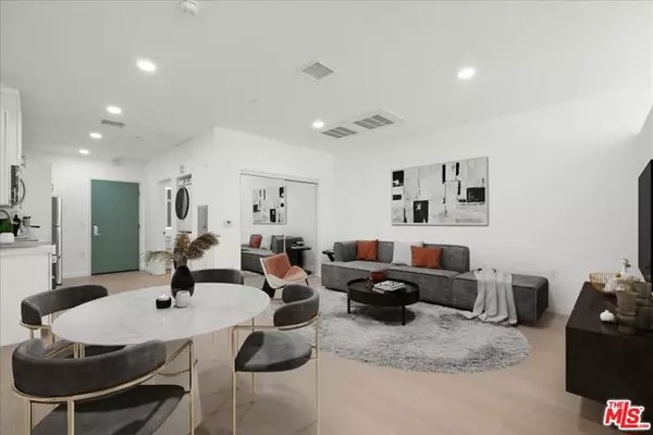 3977 Beverly Boulevard #102, Los Angeles, CA 90004