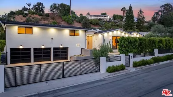 Woodland Hills (los Angeles), CA 91364,20226 Lorenzana Drive