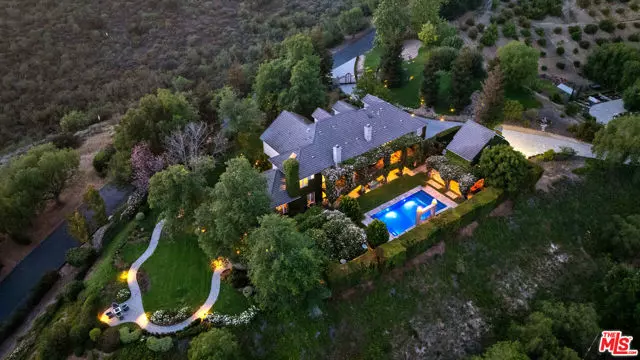 13418 Nightsky Drive, Camarillo, CA 93012