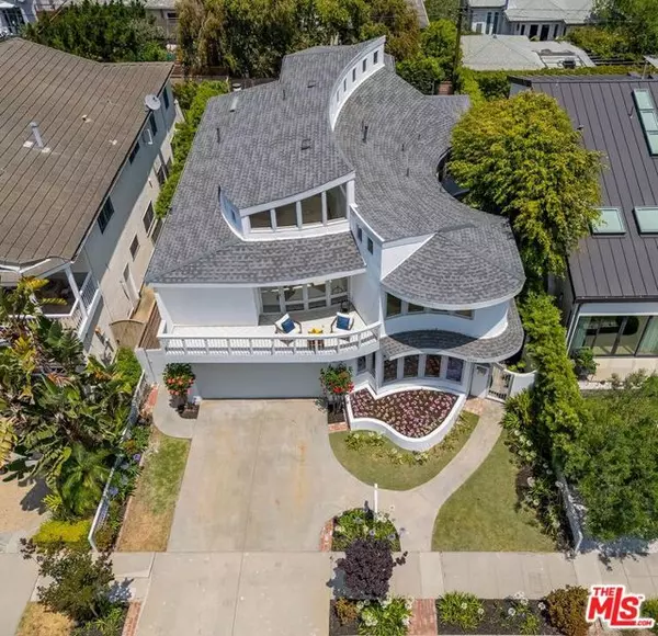 Santa Monica, CA 90405,1307 Ozone Avenue